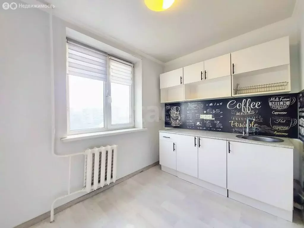 2-комнатная квартира: Тюмень, улица Монтажников, 16 (53.8 м) - Фото 2