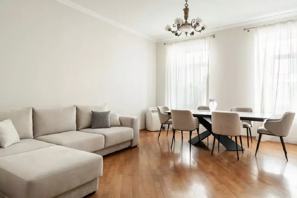 Продается 4-комнатная квартира - Фото 2