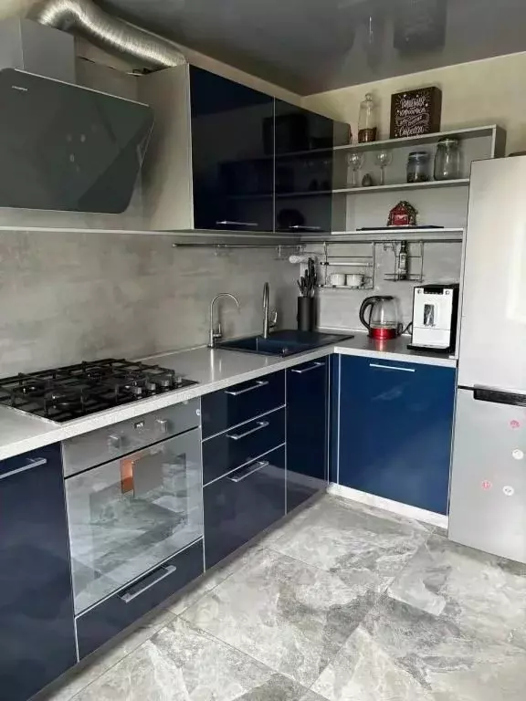 2-к кв. Нижегородская область, Нижний Новгород ул. Искры, 11 (55.0 м) - Фото 1