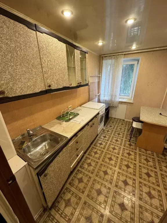 2-к кв. Смоленская область, Сафоново Советская ул., 8 (52.6 м) - Фото 0