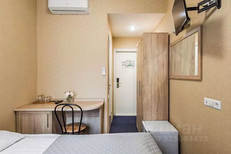 Комната Санкт-Петербург Малая Конюшенная ул., 9 (15.0 м) - Фото 1