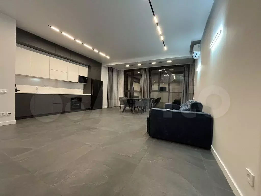 2-к. квартира, 70 м, 4/8 эт. - Фото 0