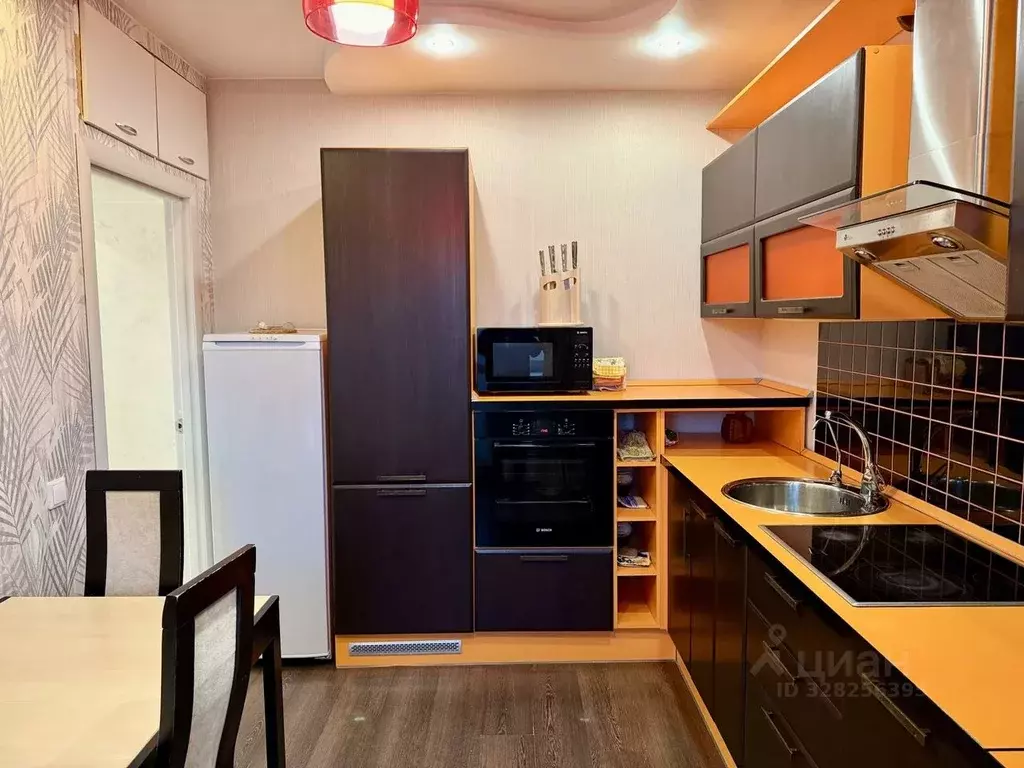 3-к кв. Кировская область, Киров Московская ул., 107к1 (82.6 м) - Фото 2