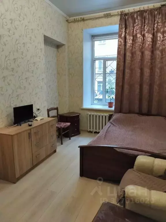 Комната Санкт-Петербург 8-я Васильевского острова линия, 45/34 - Фото 1