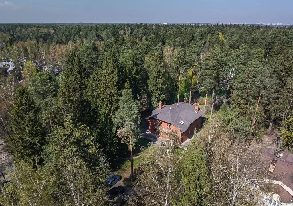 Дом в Московская область, Мытищи ул. Постышева (284 м) - Фото 2