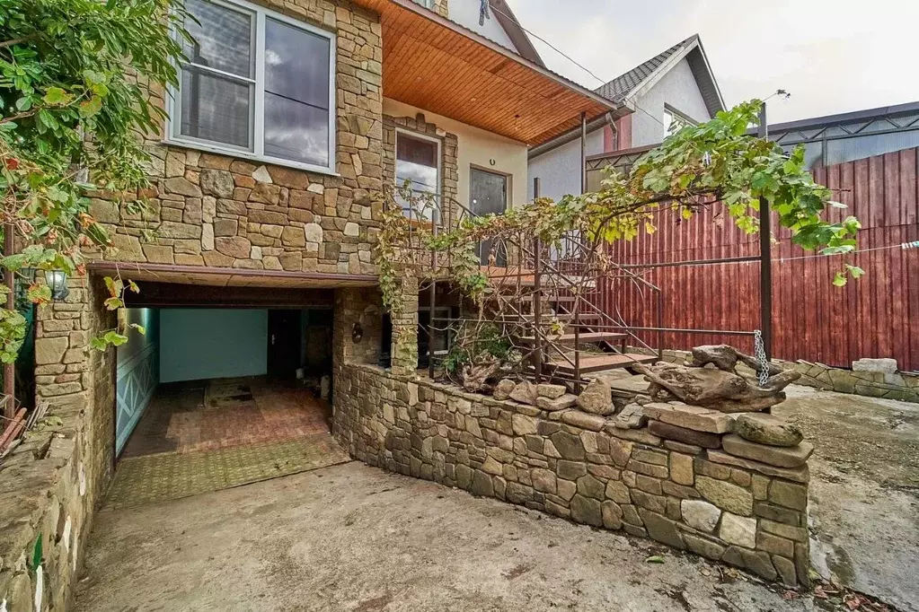 Дом в Краснодарский край, Краснодар пос. Плодородный, ул. Авиаторов ... - Фото 2