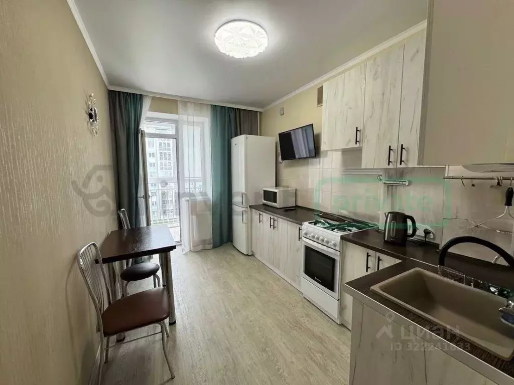 2-к кв. Калининградская область, Калининград ул. Маршала Жукова, 10 ... - Фото 1