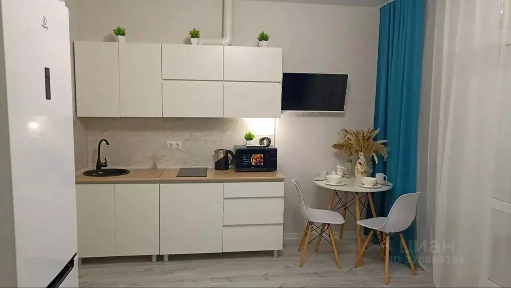 Студия Краснодарский край, Краснодар ул. Адмирала Макарова, 5 (30.0 м) - Фото 1