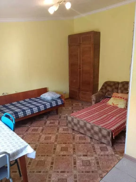 Комната Крым, Керчь ул. Братьев Перепелицы, 16 - Фото 0
