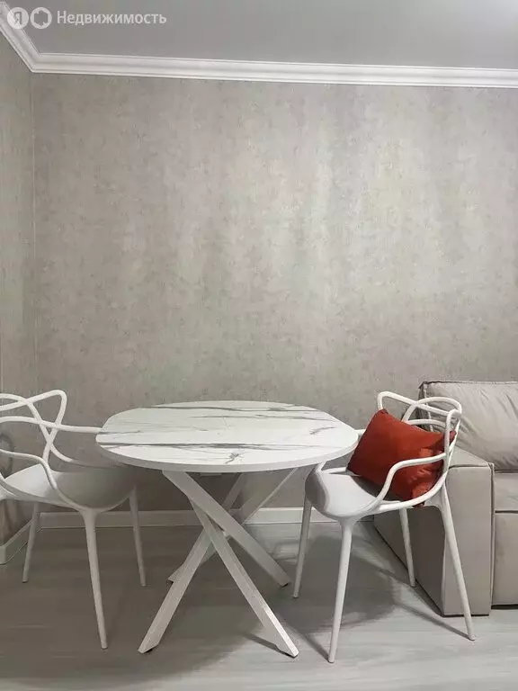 Квартира-студия: Оренбург, улица Юркина, 6 (24 м) - Фото 1
