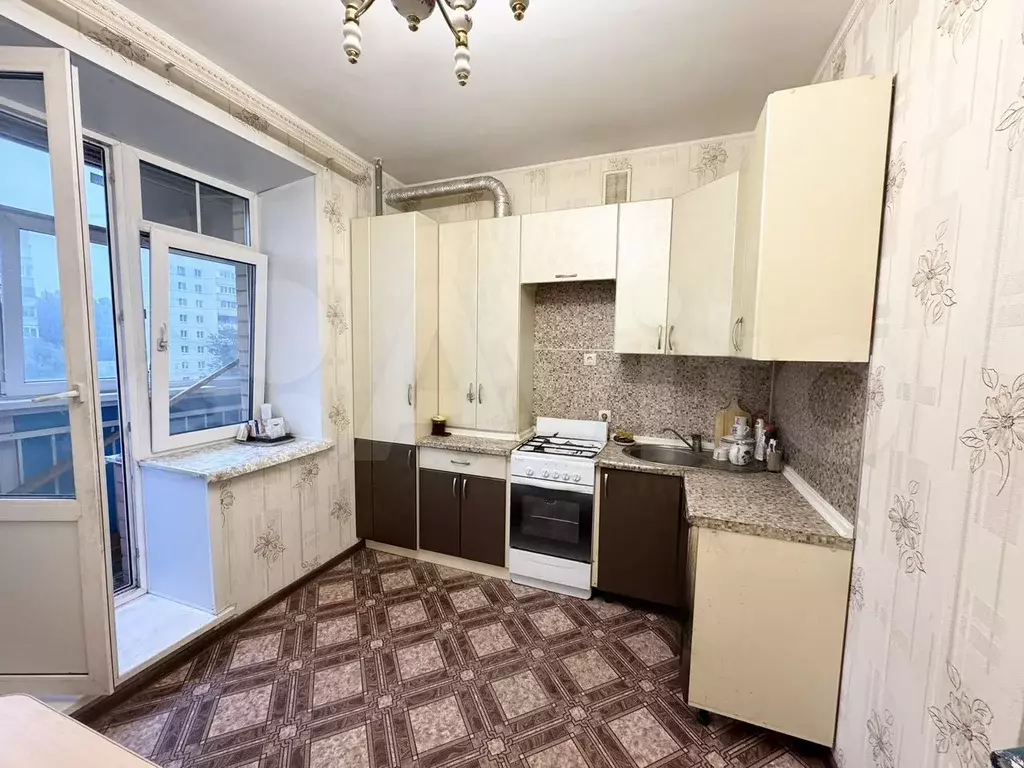2-к. квартира, 56 м, 4/7 эт. - Фото 1