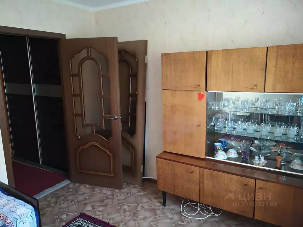 Комната Омская область, Омск ул. 10 лет Октября, 115/1 (12.0 м) - Фото 0