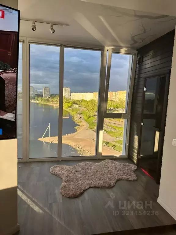 3-к кв. Красноярский край, Красноярск наб. Ярыгинская, 3 (80.0 м) - Фото 2