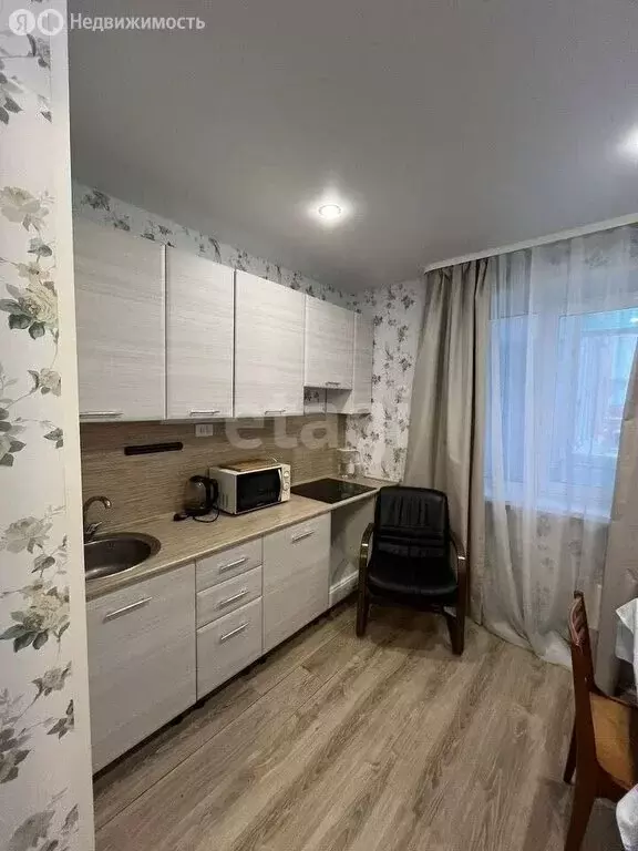 2-комнатная квартира: Пермь, улица Мира, 35 (55 м) - Фото 1