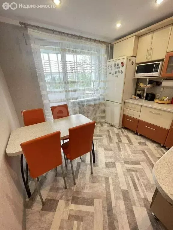 3-комнатная квартира: Сыктывкар, улица Малышева, 18 (67.5 м) - Фото 1