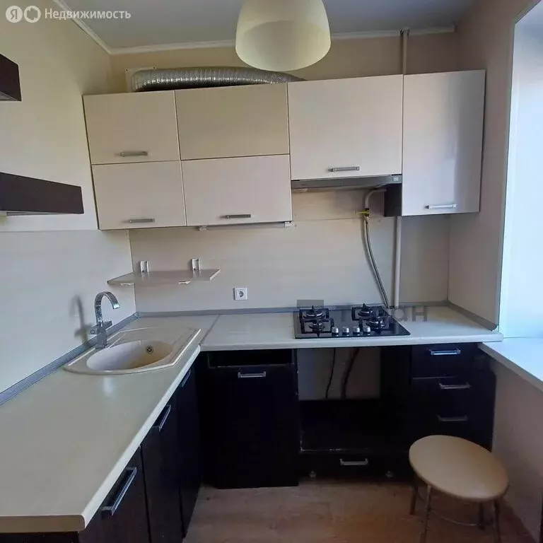 3-комнатная квартира: Челябинск, улица Танкистов, 150Б (50.3 м) - Фото 1