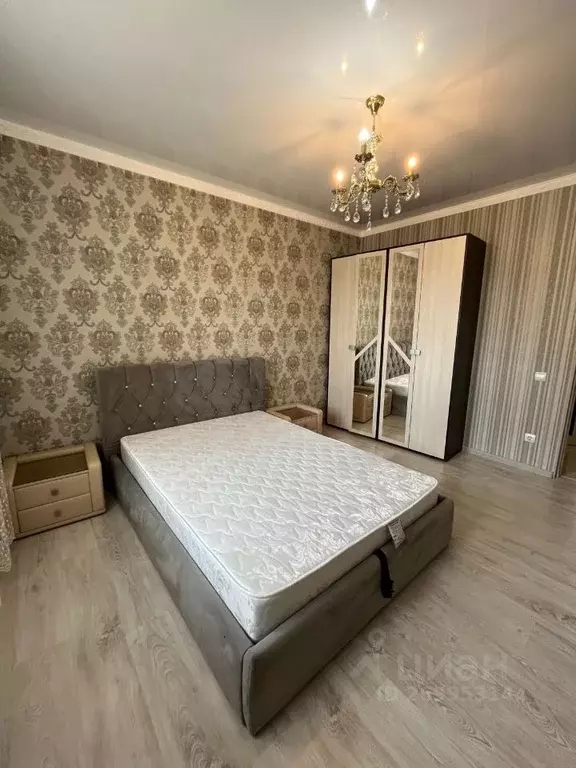 2-к кв. Астраханская область, Астрахань ул. Трофимова, 6 (80.0 м) - Фото 1