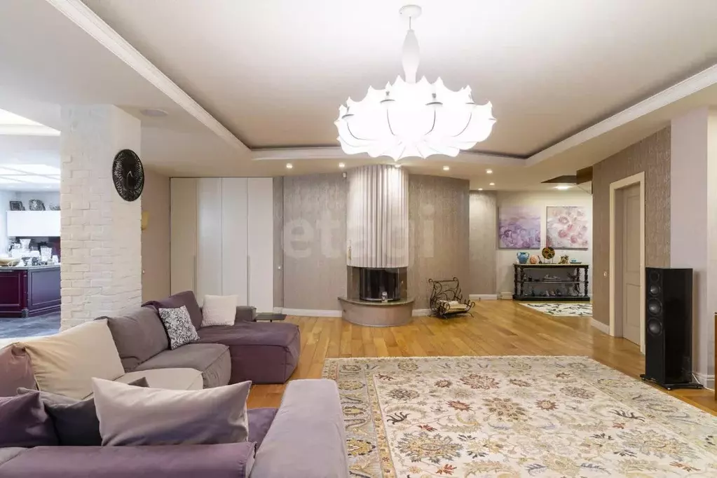 4-к кв. Тюменская область, Тюмень Советская ул., 51к3 (274.4 м) - Фото 1