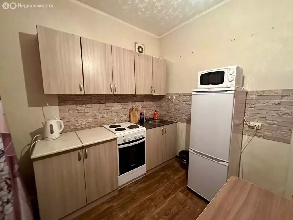 1-комнатная квартира: посёлок городского типа Беркакит, улица Мусы ... - Фото 2