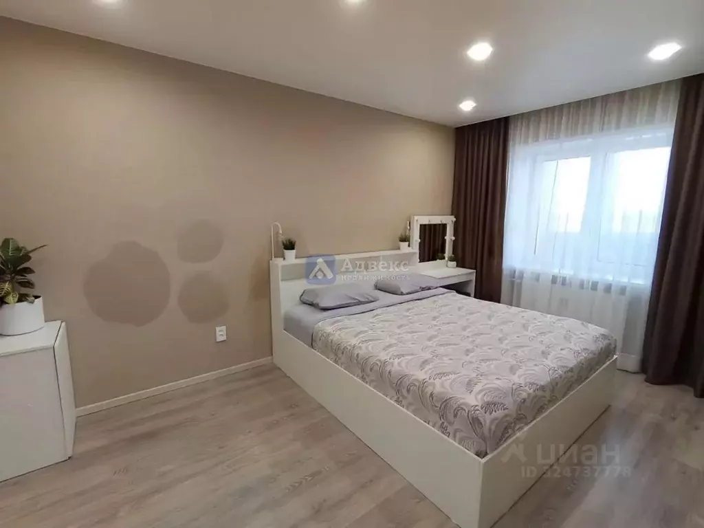 1-к кв. Тюменская область, Тюмень Интернациональная ул., 199к1 (41.8 ... - Фото 1