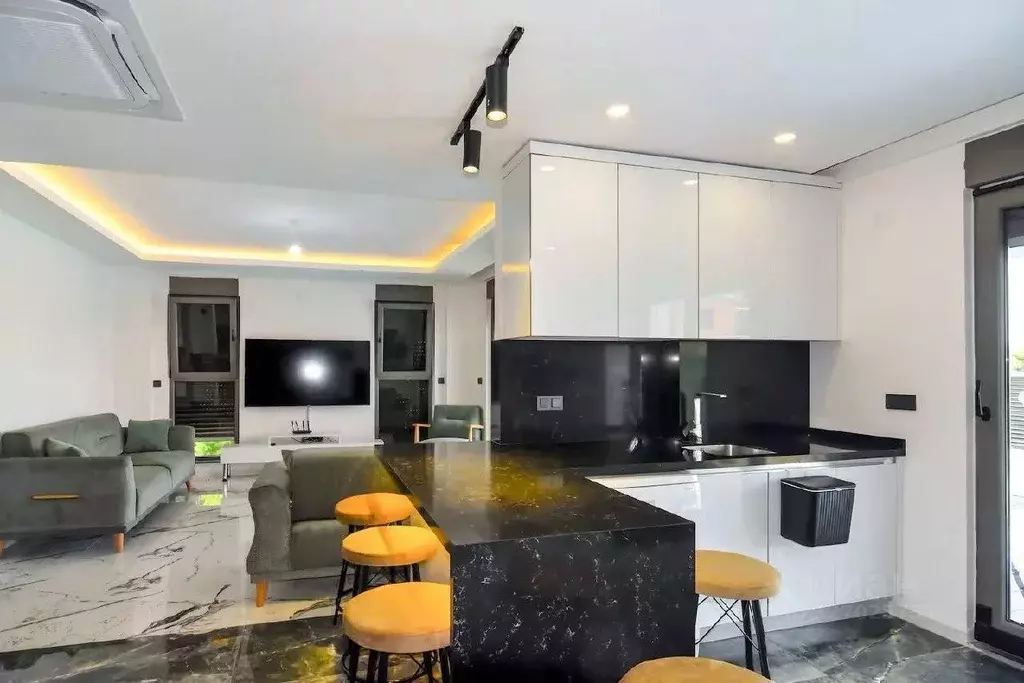 Дом в Краснодарский край, Сочи ул. Ворошиловградская, 259А/7 (240 м) - Фото 2