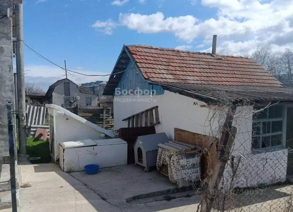 Дом в Крым, Кировский район, с. Льговское ул. Гагарина (59 м) - Фото 1