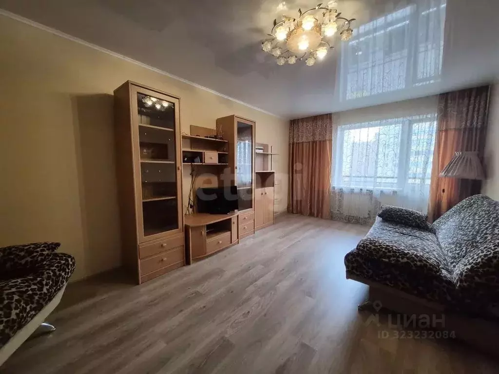 2-к кв. Вологодская область, Череповец Первомайская ул., 39 (53.0 м) - Фото 1