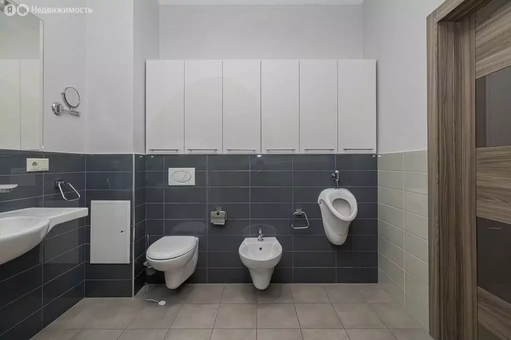 Квартира-студия: Тюмень, улица Короленко, 12 (44.7 м) - Фото 1