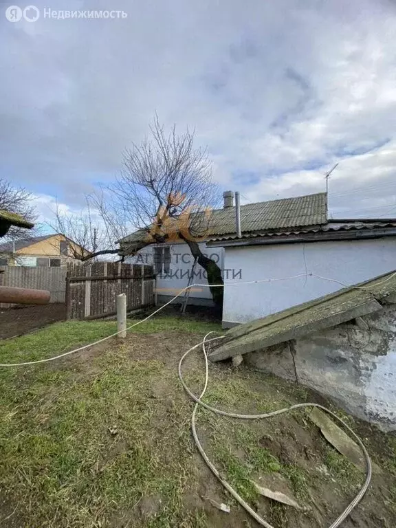 Дом в Кировский район, село Токарево (64 м) - Фото 1