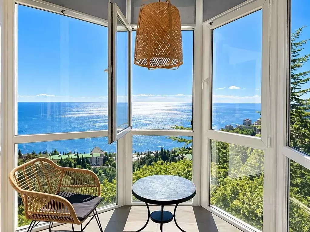 3-к кв. Крым, Алушта ул. Чатырдагская, 1А (72.0 м) - Фото 1