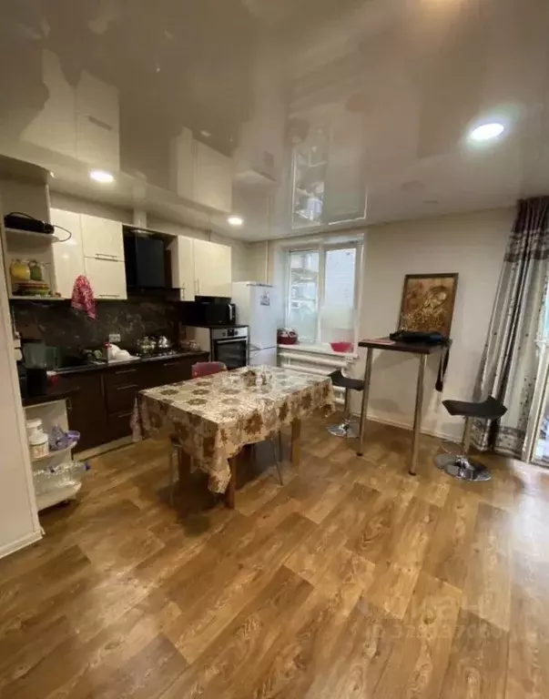 2-к кв. Татарстан, Альметьевск ул. Чапаева, 6 (57.0 м) - Фото 2