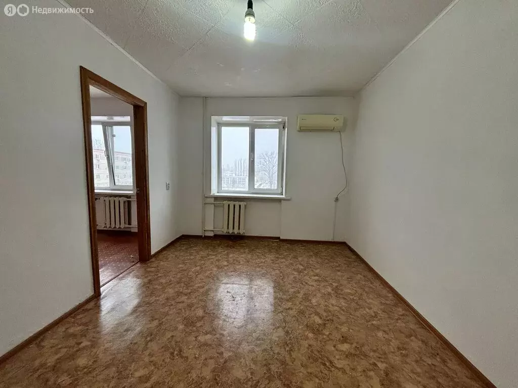 2-комнатная квартира: Балаково, улица Комарова, 132 (25 м) - Фото 2