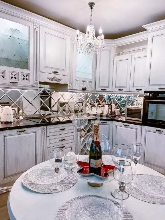 2-к кв. Красноярский край, Красноярск Взлетная ул., 7А (55.2 м) - Фото 0