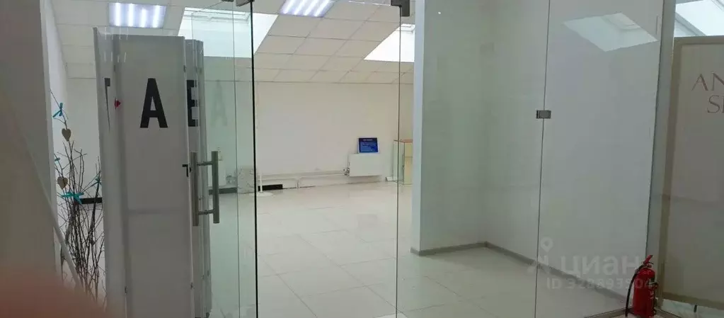 Помещение свободного назначения в Ленинградская область, Гатчина ... - Фото 1