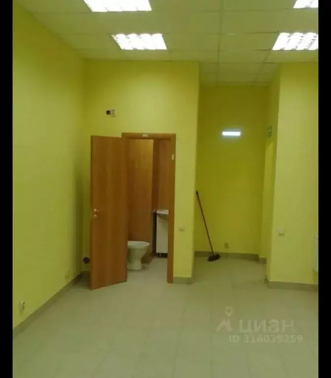 Помещение свободного назначения в Московская область, Красногорск бул. ... - Фото 1