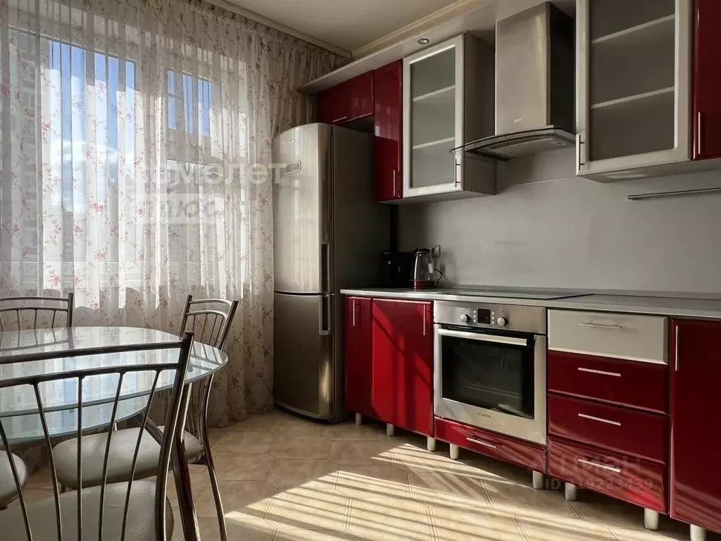2-к кв. Москва ул. Маршала Савицкого, 8к1 (54.0 м) - Фото 0