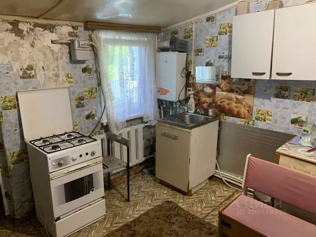 2-к кв. Оренбургская область, пос. Переволоцкий ул. Геологов, 37 (41.2 ... - Фото 1