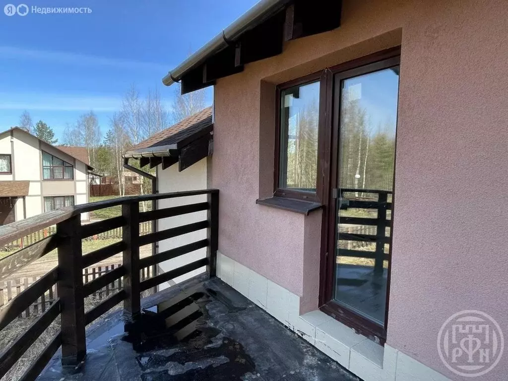 Дом в Рахьинское городское поселение, посёлок при железнодорожной ... - Фото 0