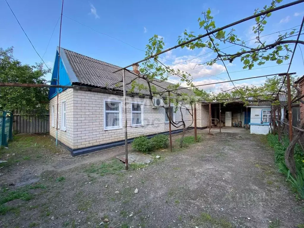 Дом в Краснодарский край, Кореновск пер. Пугачева, 10 (63 м) - Фото 1