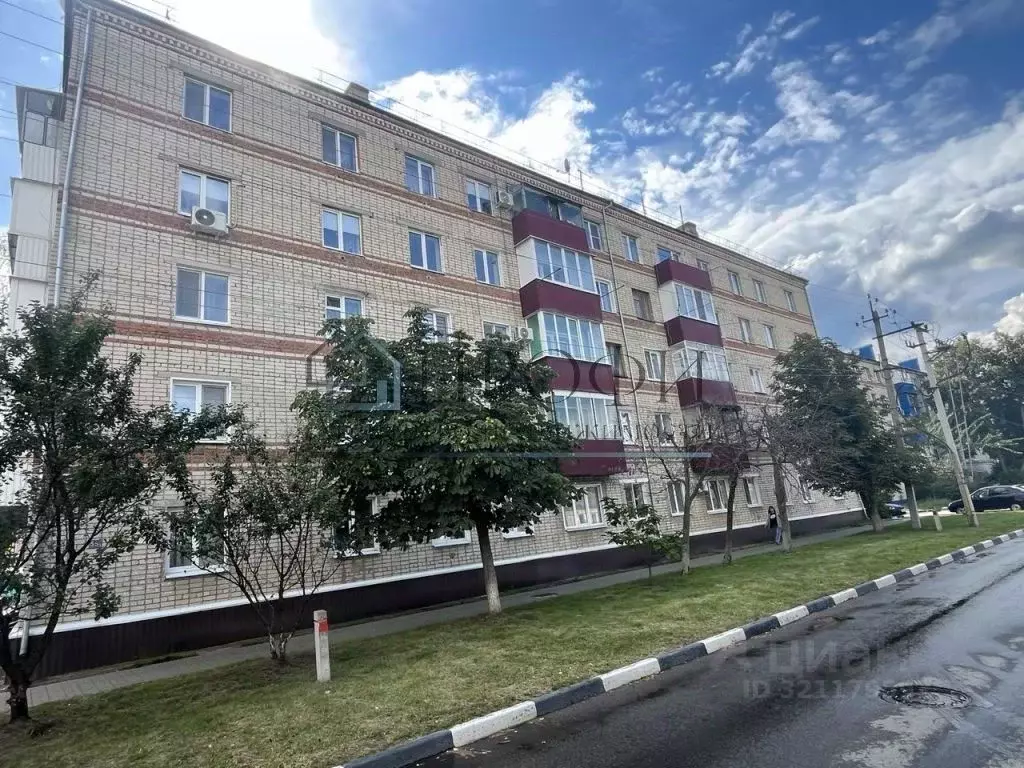 2-к кв. Белгородская область, Новый Оскол ул. Ленина, 55 (40.0 м) - Фото 0