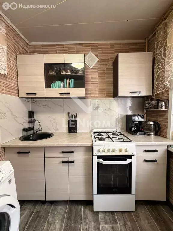 3-комнатная квартира: Ижевск, Автозаводская улица, 4 (51.5 м) - Фото 2