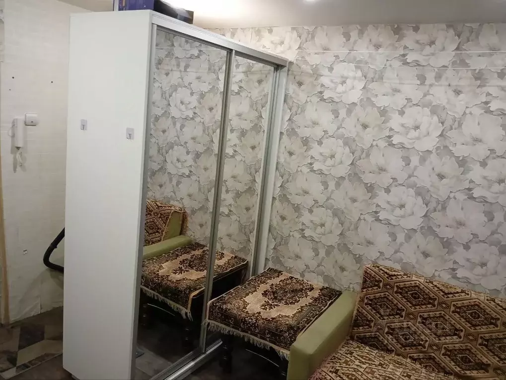 Комната Омская область, Омск Октябрьская ул., 120А (13.0 м) - Фото 2