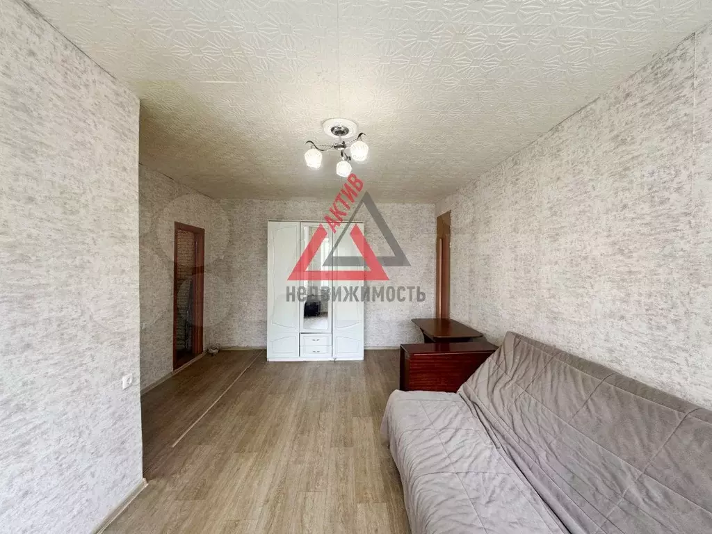 1-к. квартира, 32,1 м, 2/5 эт. - Фото 1