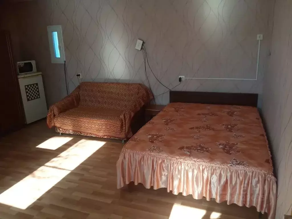 Дом в Краснодарский край, Ейск Енисейская ул., 10 (20 м) - Фото 1