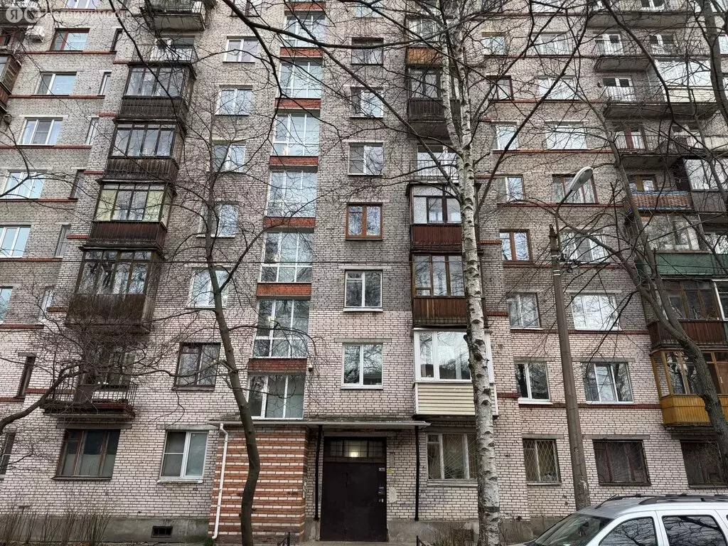 3-комнатная квартира: Санкт-Петербург, улица Карбышева, 10 (65 м) - Фото 0