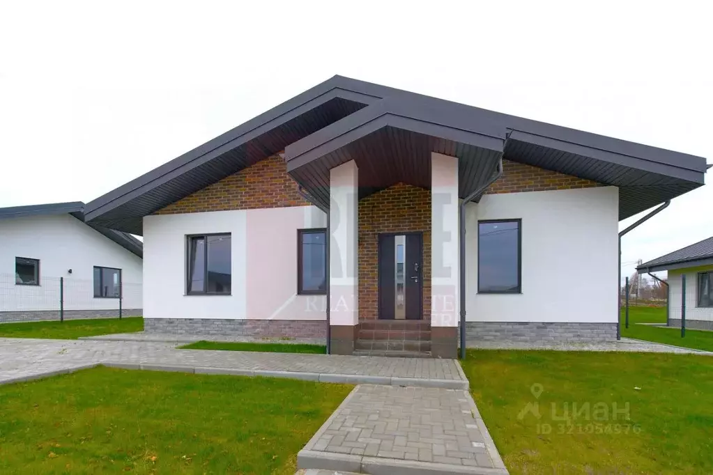 Дом в Калининградская область, Гурьевский муниципальный округ, пос. ... - Фото 1