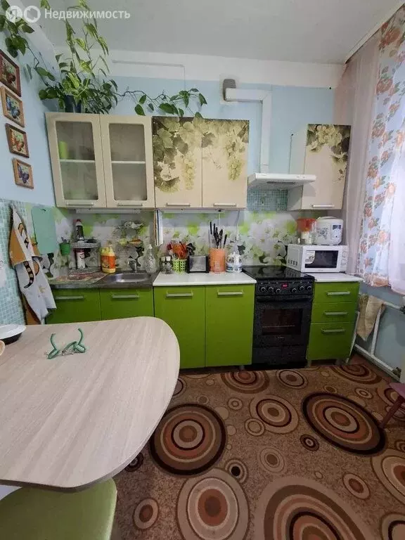 2-комнатная квартира: Нерюнгри, улица Лужников, 2/2 (64.6 м) - Фото 1
