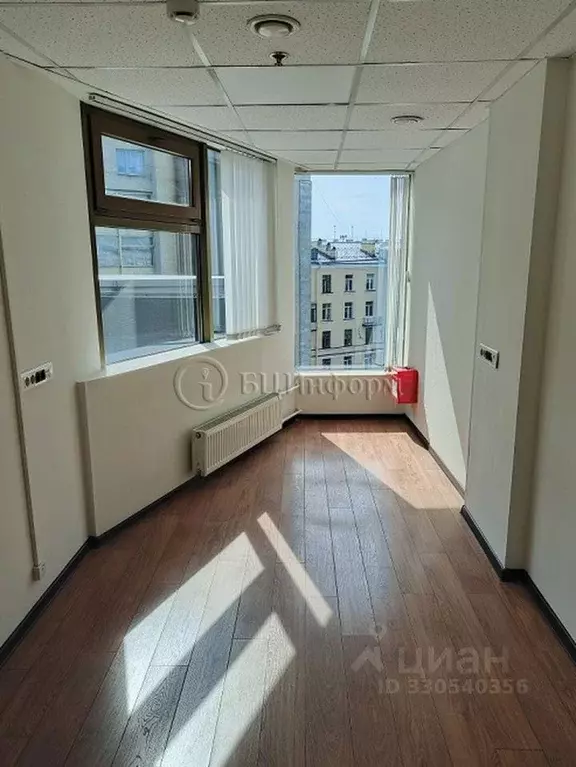 Офис в Санкт-Петербург пл. Александра Невского, 2Е (179 м) - Фото 2