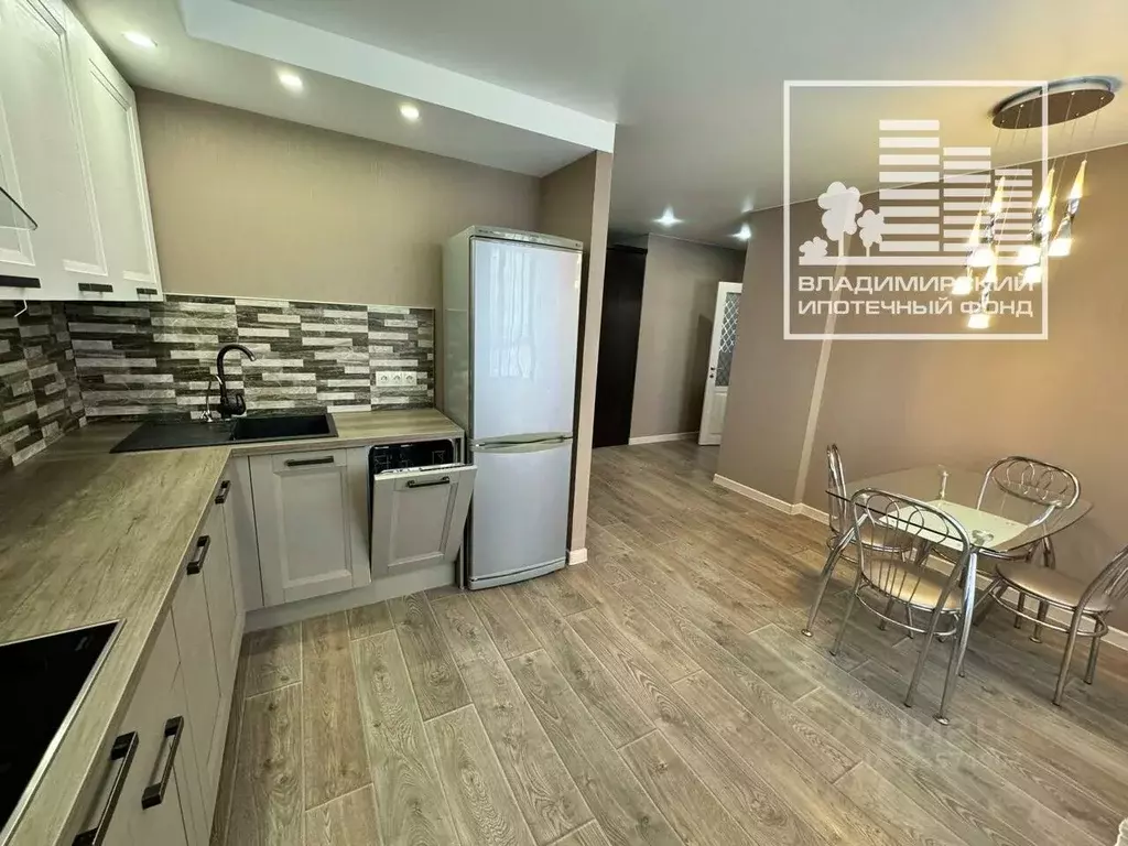 2-к кв. Владимирская область, Владимир ул. Горького, 133 (67.9 м) - Фото 1