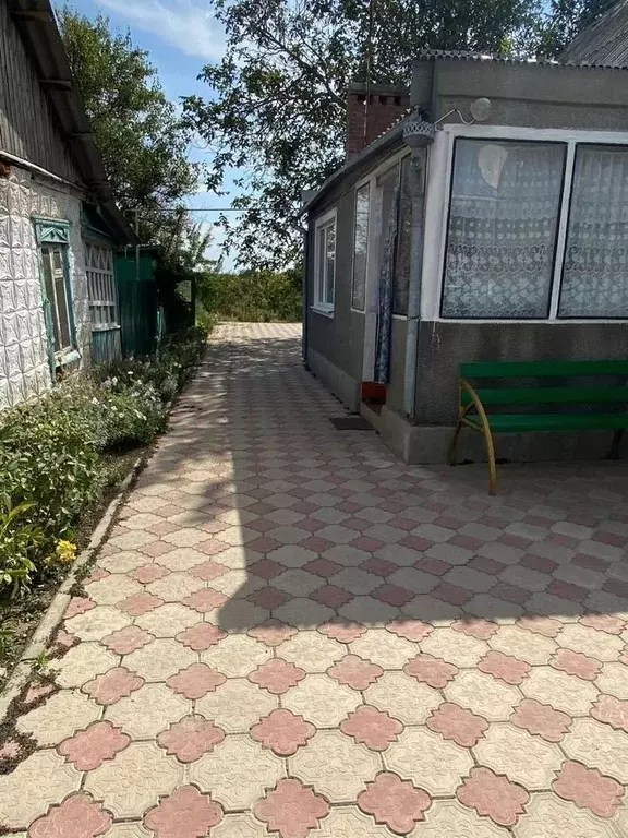 Дом в Краснодарский край, Калининский район, Старовеличковское с/пос, ... - Фото 2